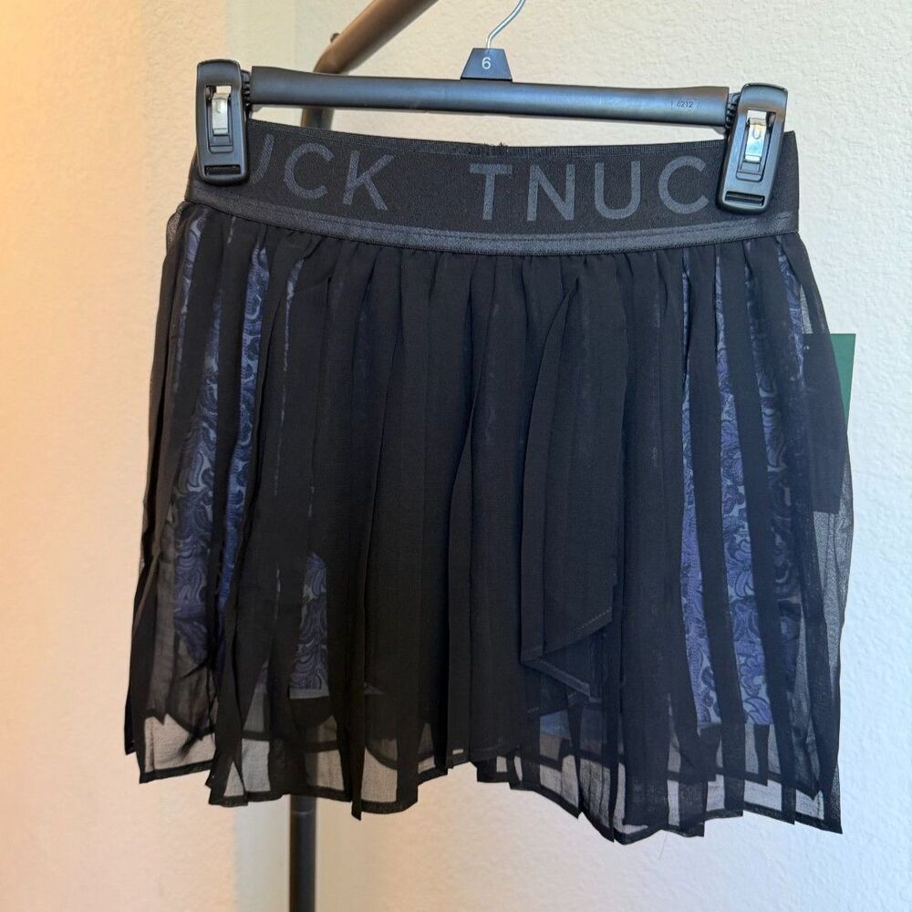 Tuckernuck TNUCK Sport Black Pleated Mesh Tennis Golf Skort Paisley XS MSRP:$138